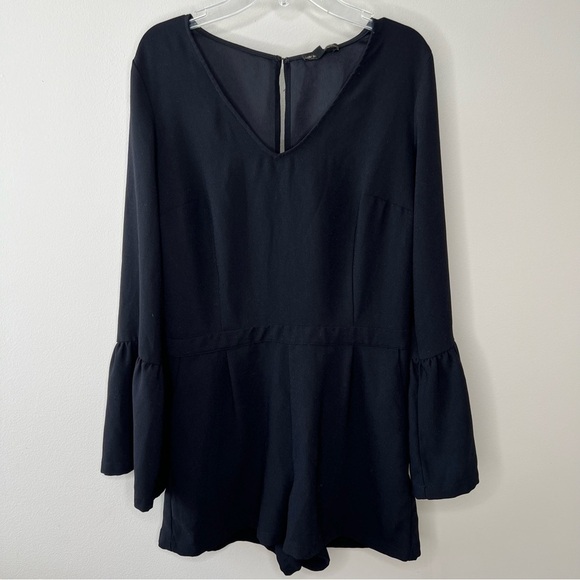 Massimo Fabbro Italy Black Romper With Bell Sleeves - Picture 1 of 12